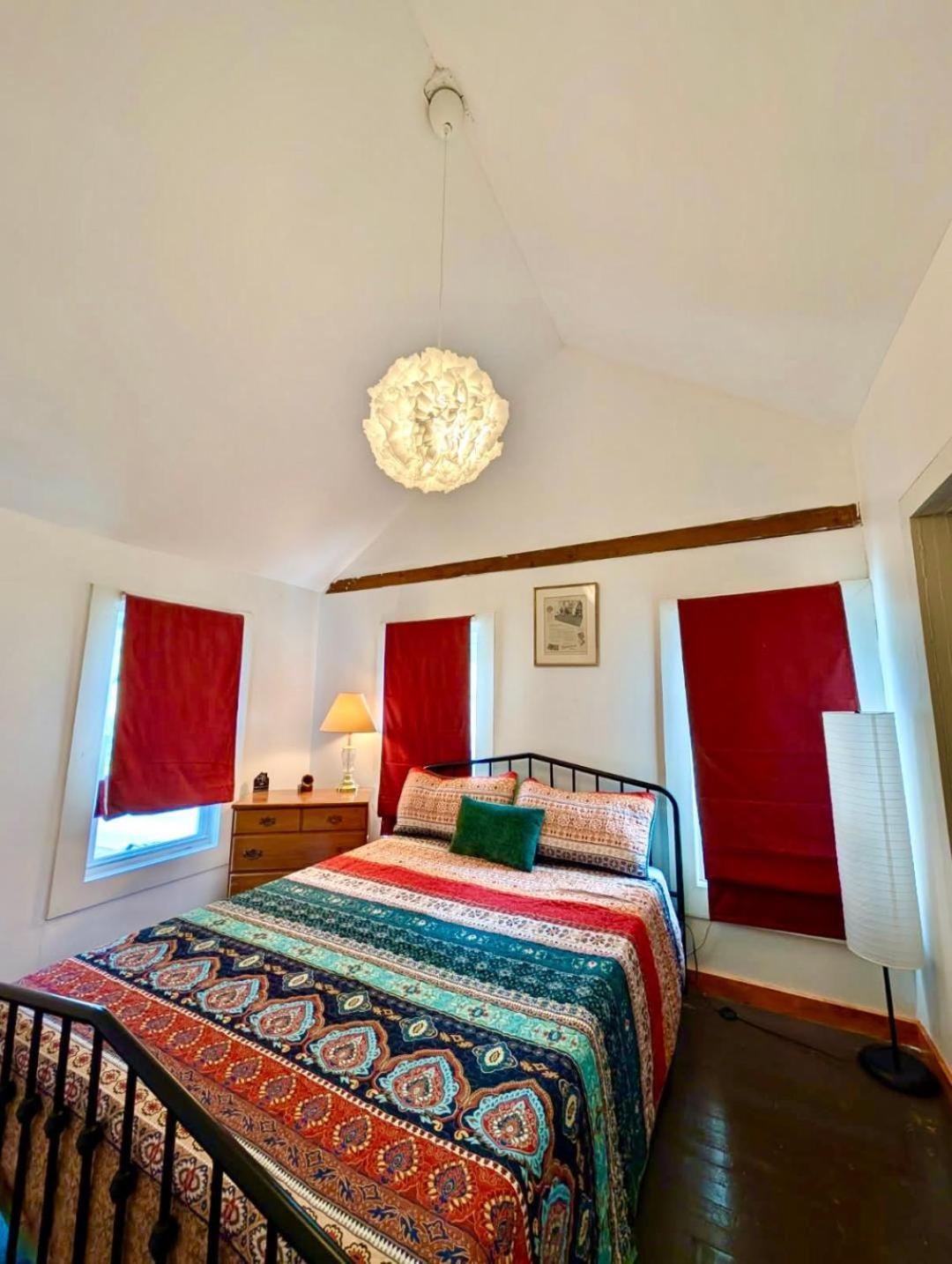 Charming 120-Year-Old Farmhouse By The Creek. Starlight Exteriér fotografie